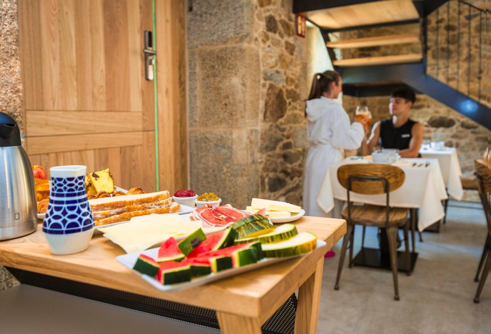 A De Lucia Hotel Quintans ภายนอก รูปภาพ